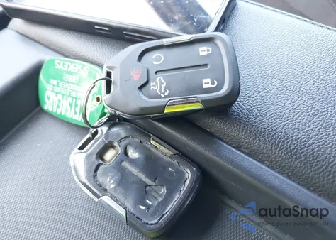 2020 GMC Sierra 1500 4Wd Short Box Elevation from USA, damaged, VIN 3GTU9CED9LG185718